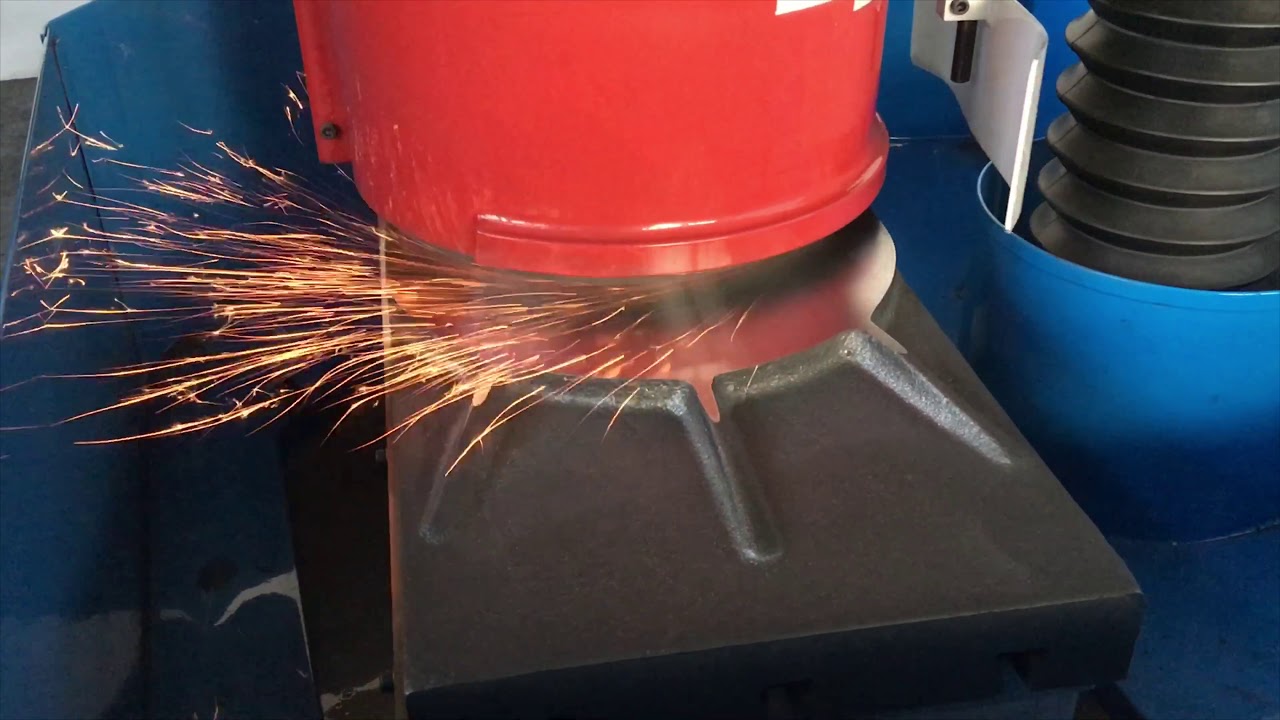 O.M.N. Rectifieuses / Machines à rectifier les surfaces planes - Rectifieuse à table pivotante