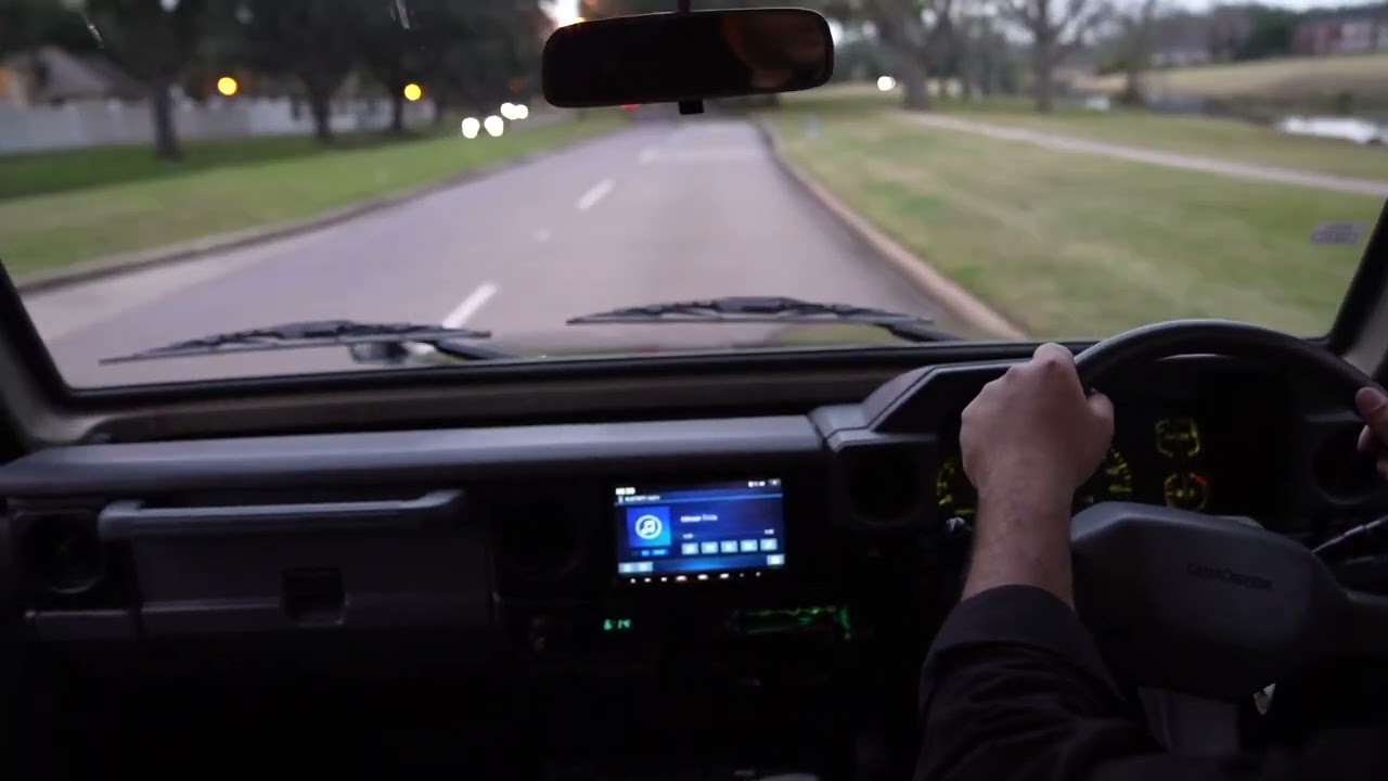 HZJ73 FRP TOP 1999 Toyota Land Cruiser Automatic // Interior Functionality and Road Test