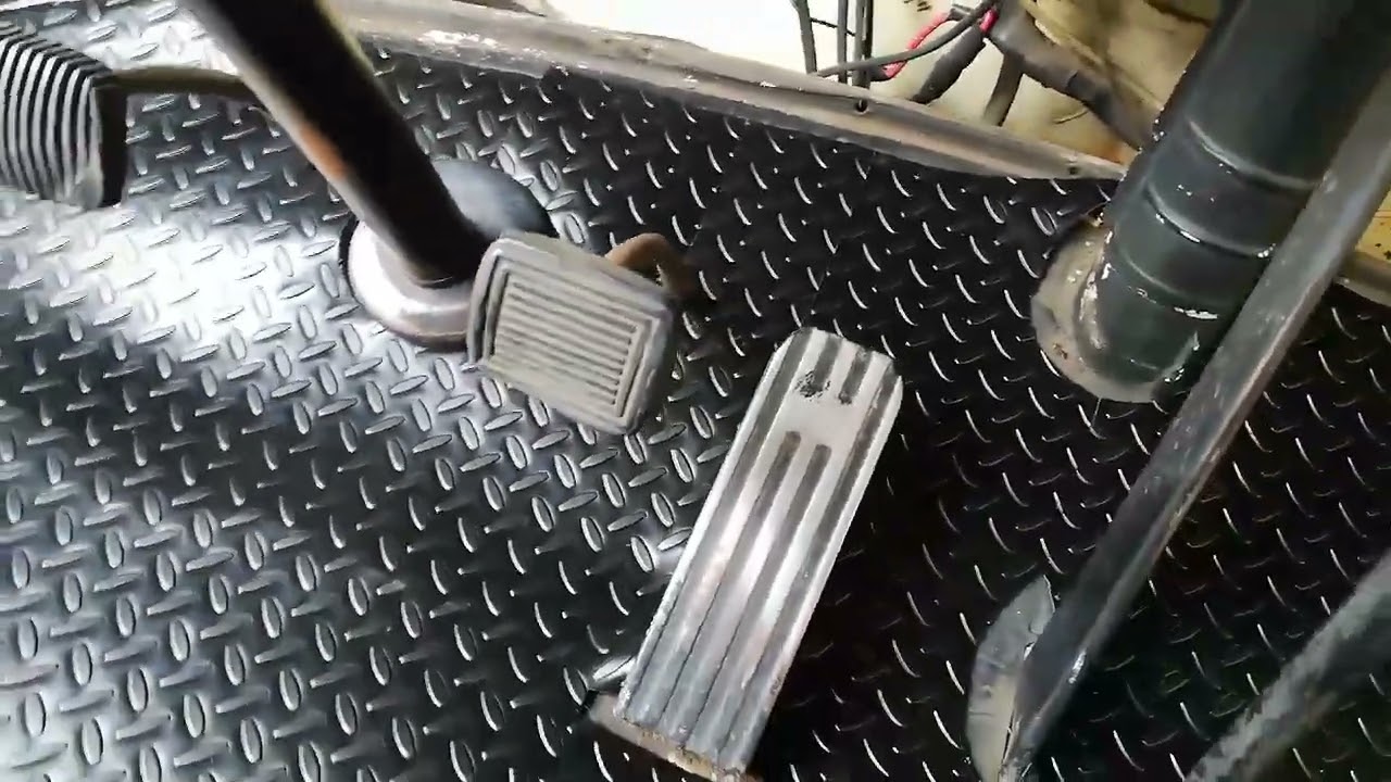fabricando tapete delantero Combi 1600