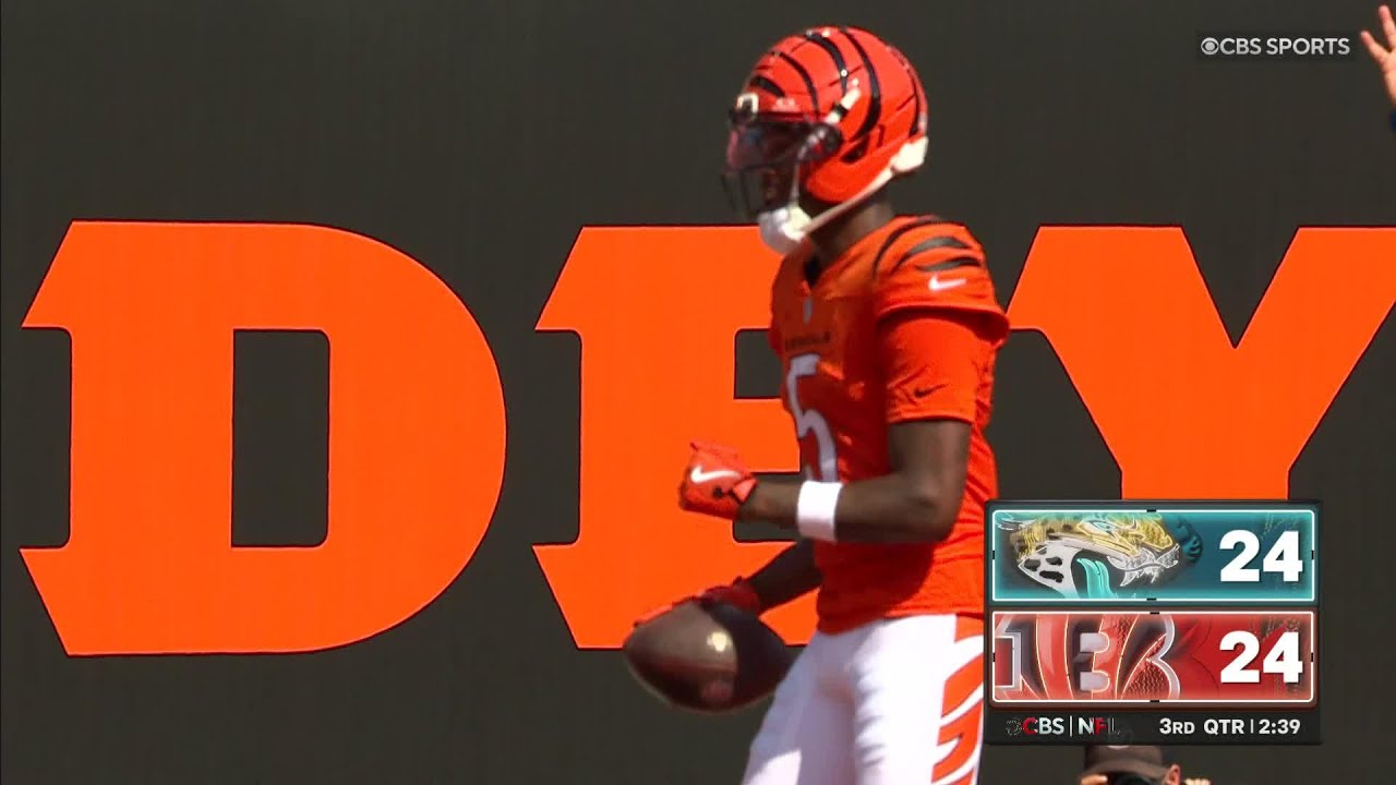 42-yard TD! Tee Higgins takes Browning's throw to the end zone