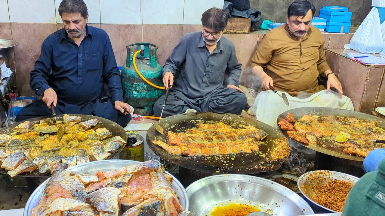 Javed Fish Corner Kasur - 1000 kg Fish Fry Daily | Crispy Fried Fish | Javed Tawa Masala Fish Fry