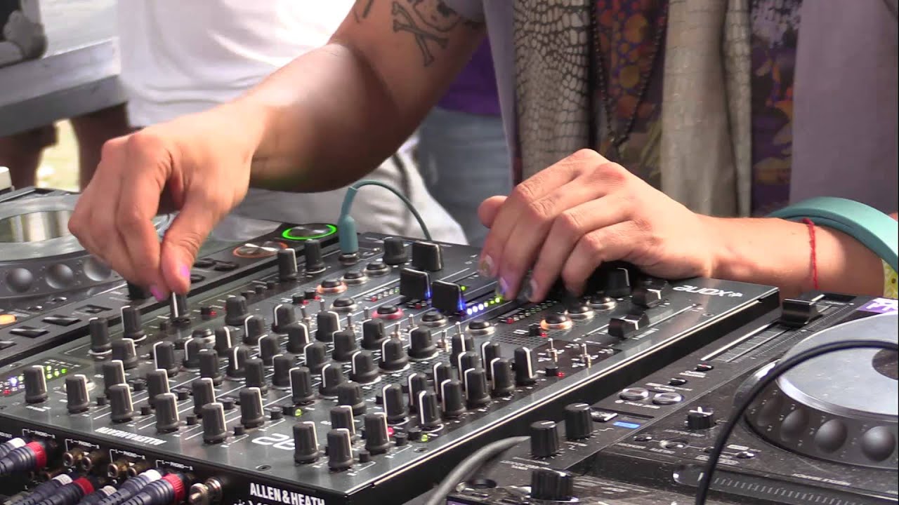 San Proper Boiler Room x Dekmantel DJ Set