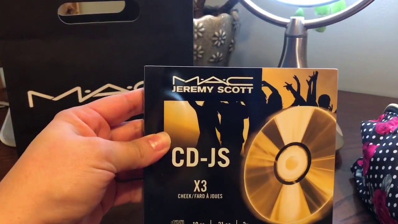 MAC CHEEK X 3: ACOUSTICA