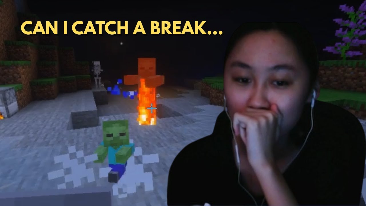 PLAYING MINECRAFT BEDROCK BUT I SUCK AT USING CONTROLLER AND MOBS KEEP WHOOPING MY AHH