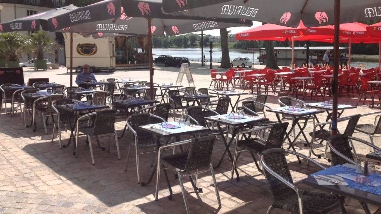 BAR A BIERES PUB DELIRIUM CAF&Eacute; ORL&Eacute;ANS PLACE DE LOIRE
