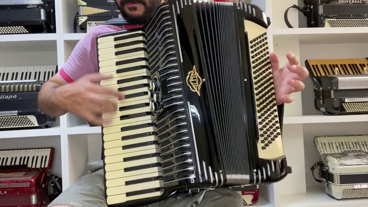 À venda Acordeão Acme 🇮🇹 4/5 de Voz