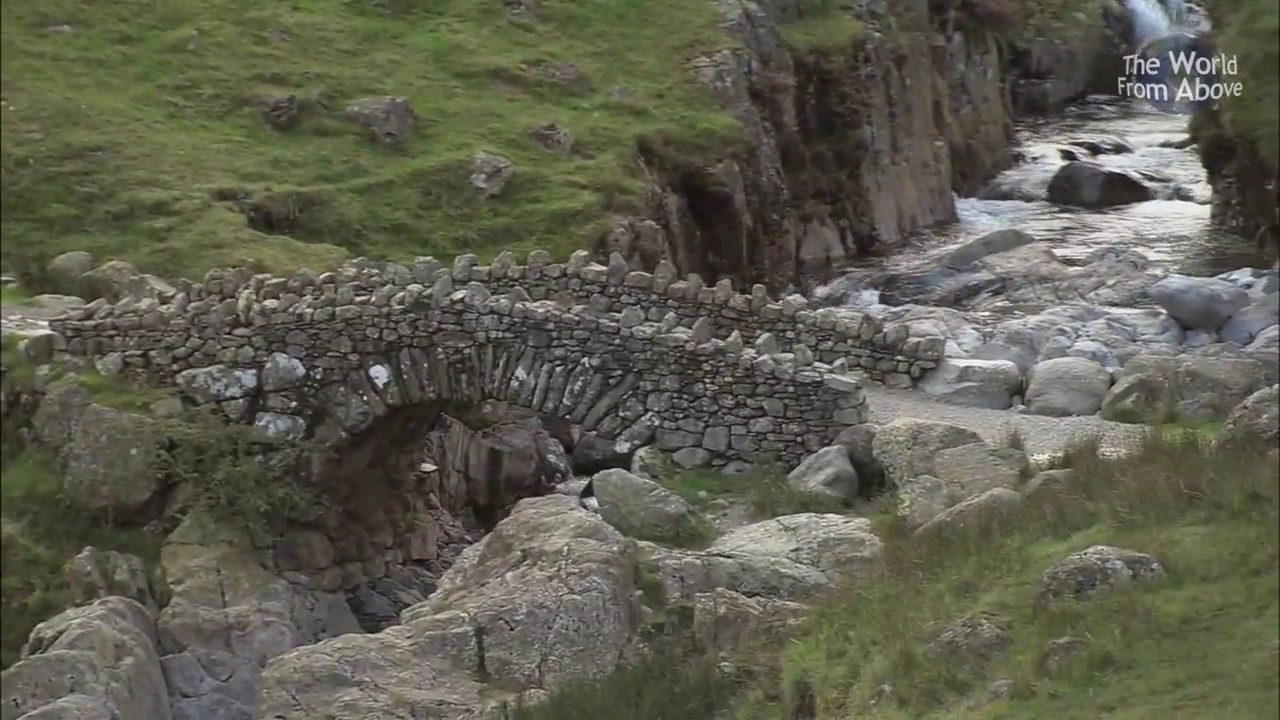 LAKE DISTRICT - MOST BEAUTIFUL PLACE IN UK (Epic Music)