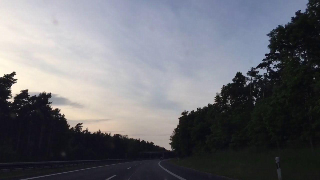 Fahrt von Dresden nach Berlin im Zeitraffer auf der Autobahn - time lapse