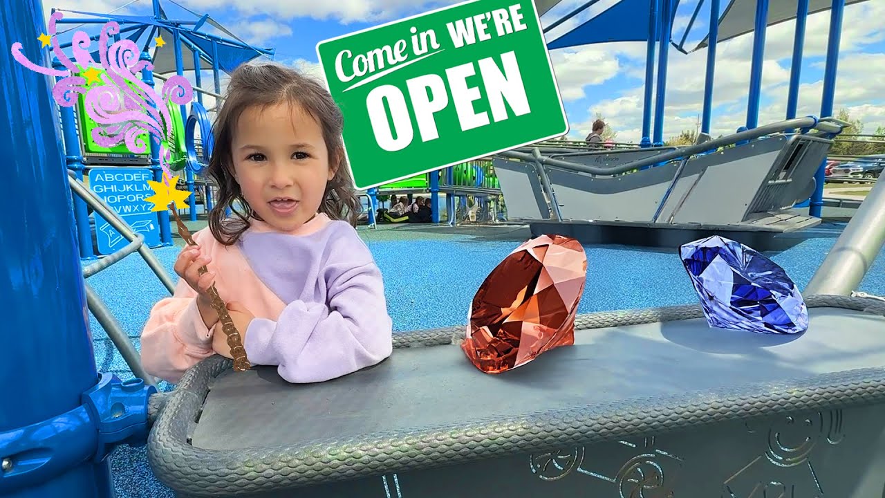 OAKS opens MAGiCAL GEM store At the PARK (the MOViE) Oak Finds magic gems and AT the Park!