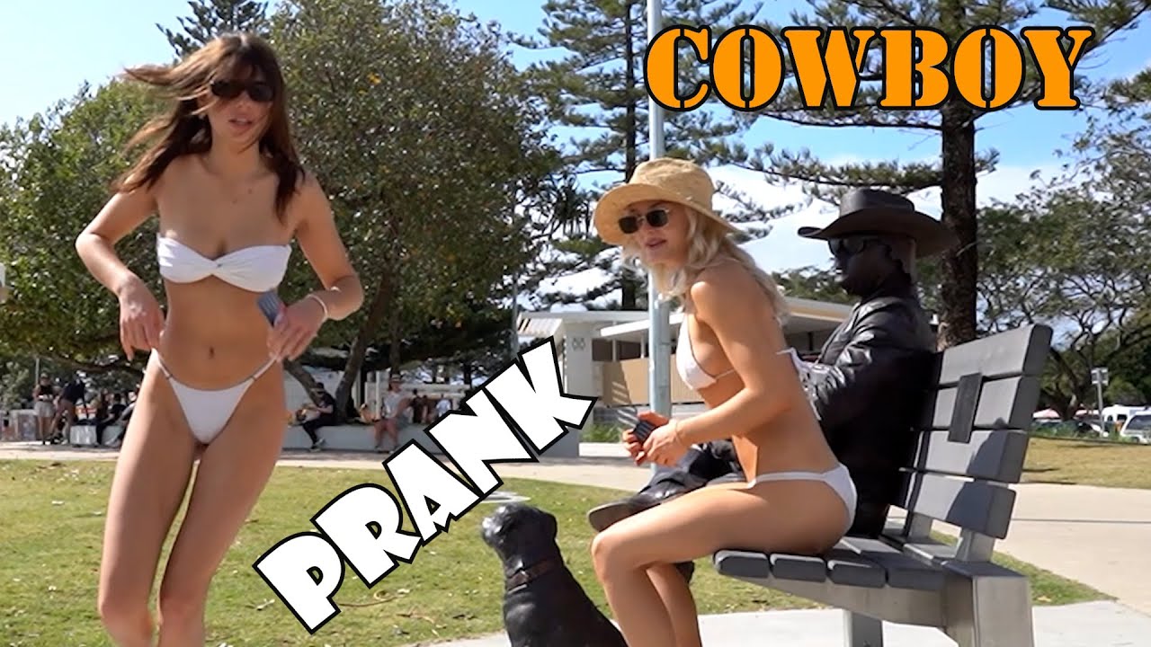 #cowboy_prank in QLD the reactions of tourists are so funny.