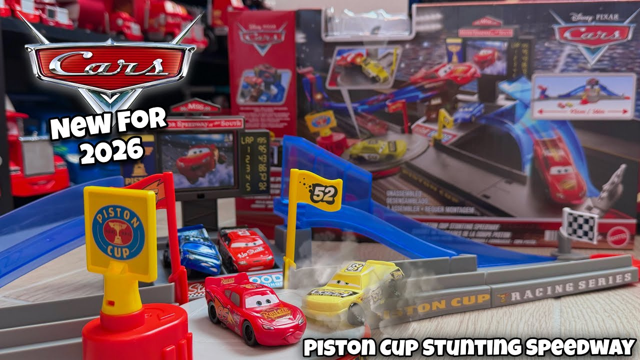 Распаковка и обзор Piston Cup Stunting Speedway 2026 — гоночные автомобили возвращаются?! | Tongu...
