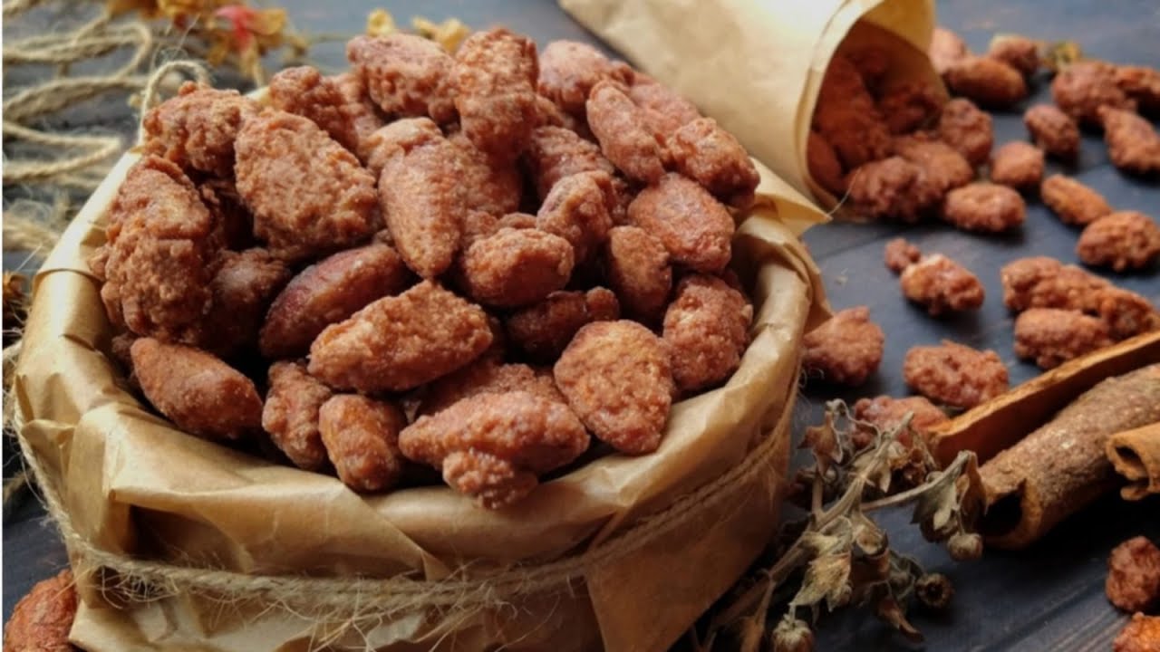 how to make caramelized almonds/simple recipe for christmas/candied almonds recipe