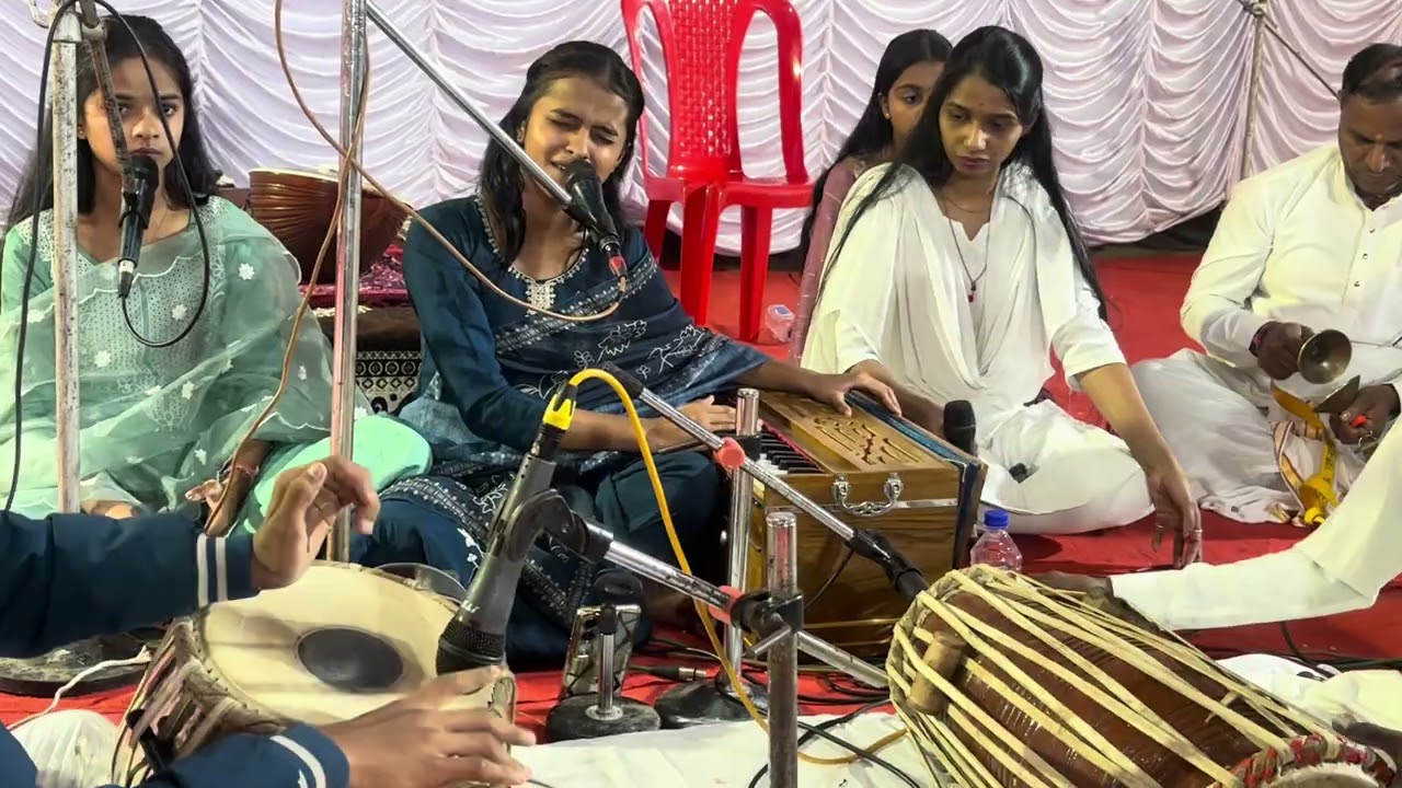पाहू द्या रे मज विठोबाचे मुख! सुंदर अभंग! आर्या पाठारे 