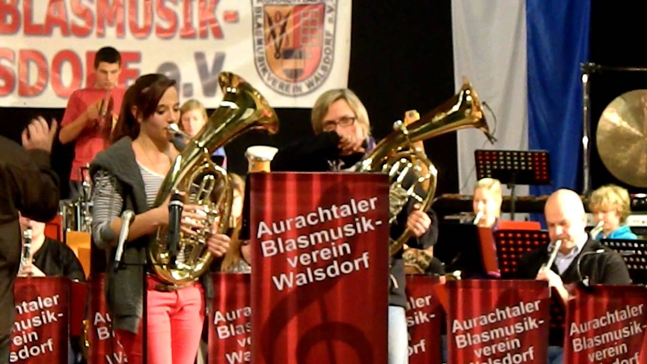 Baritone in der Nacht