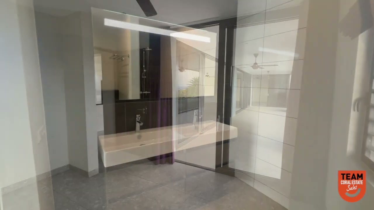 Cape Marie 1417 is a spacious luxury apartment with panoramic ocean view
