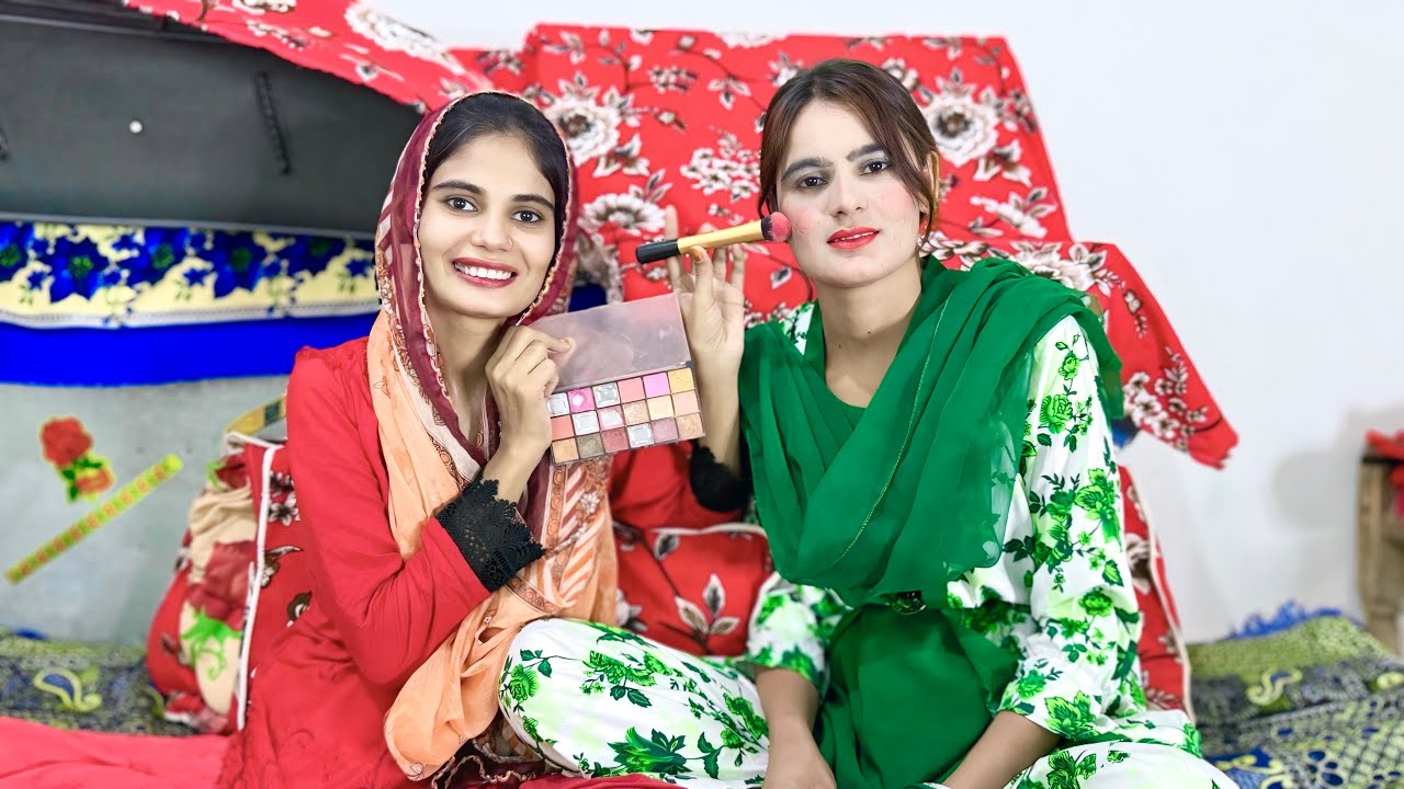 ASMR Doing makeup 💄 with friends 🧕🏻