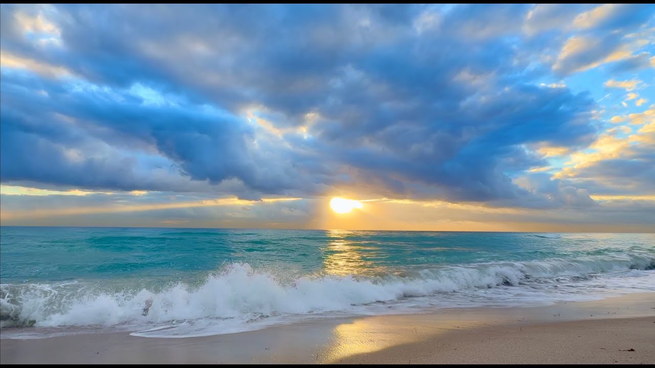 A Rare Quiet Ocean Morning 🌅 8 Hours of Gentle 4K Beach Waves for Deep Peace