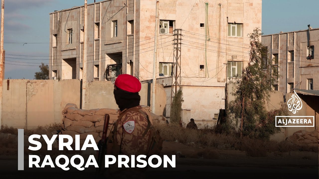 Syria unrest: Security forces struggle to secure Raqqa prison