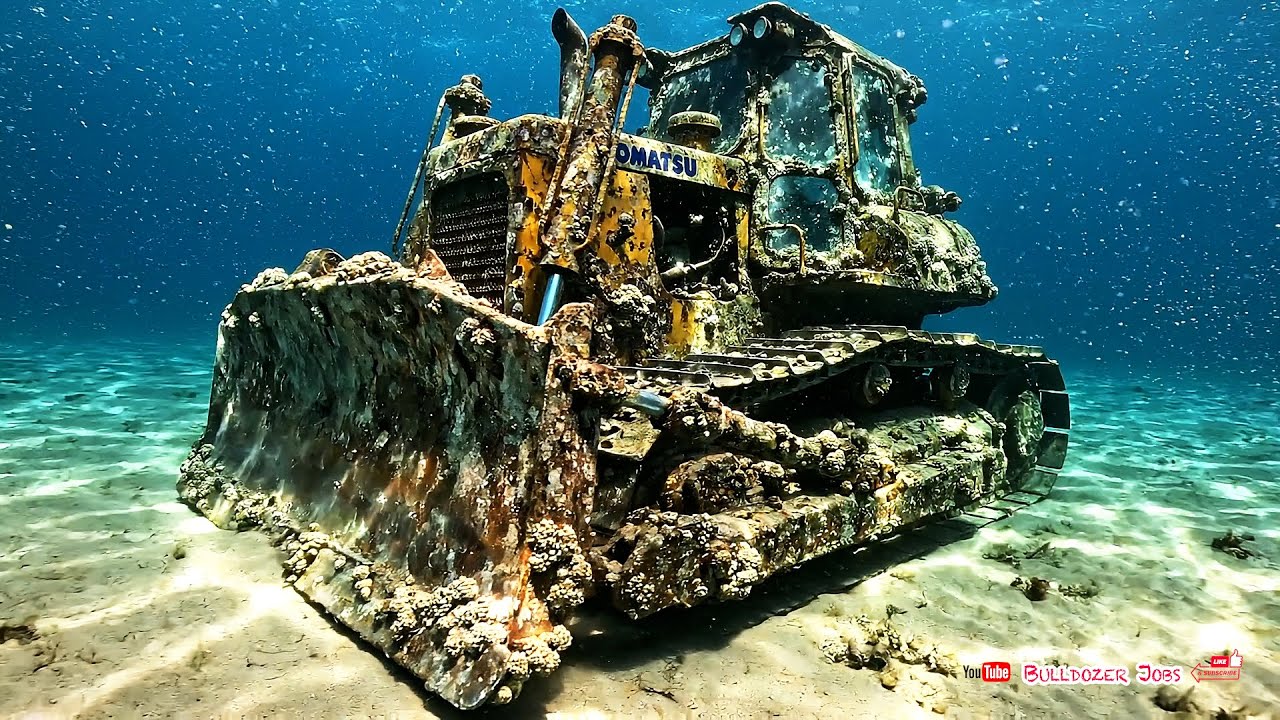 Life Full Restoration !! Bringing 30-Year-Old Bulldozer Back from the Ocean