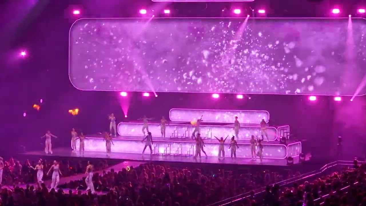Camille - Vuurwerk (LIVE in het Sportpaleis te Antwerpen op 05 mei 2024)