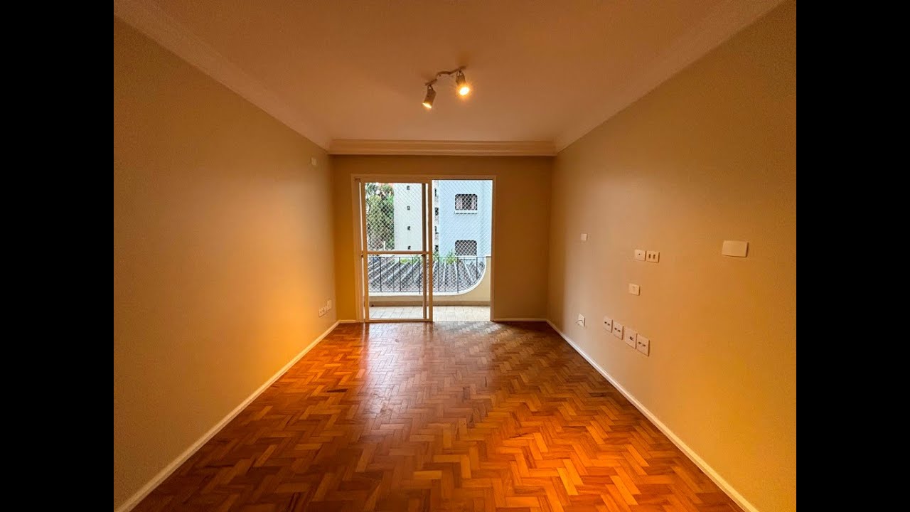 IMÓVEL 5205 MOEMA - APARTAMENTO REFORMADO E COM SACADA!