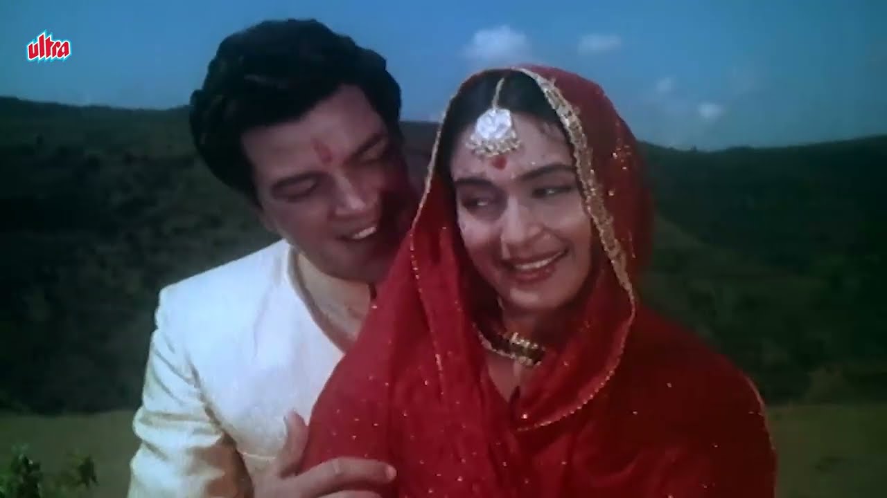 Nutan और Dharmendra का खेतों वाला प्यार भरा गाना - Mohammed Rafi | Kaliyon Ne Ghunghat Khole