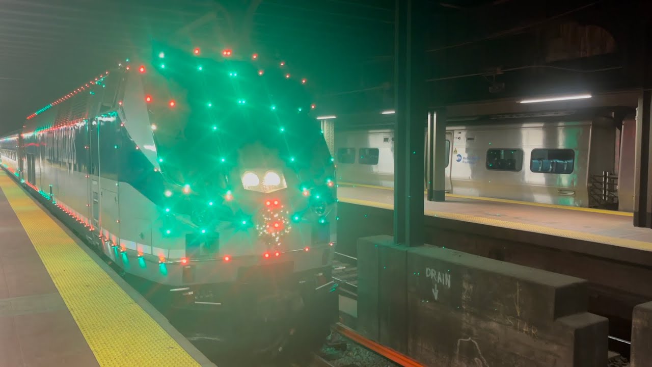 MTA Metro North: Shoreliner Holiday Lights Diesel Train Leaving Grand Central Terminal (12/02/2025)