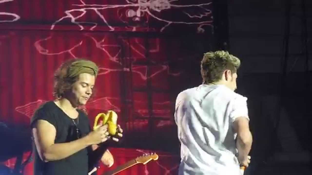 One Direction - Get Lucky & What Makes You Beautiful @Stade de France 21st June 2014