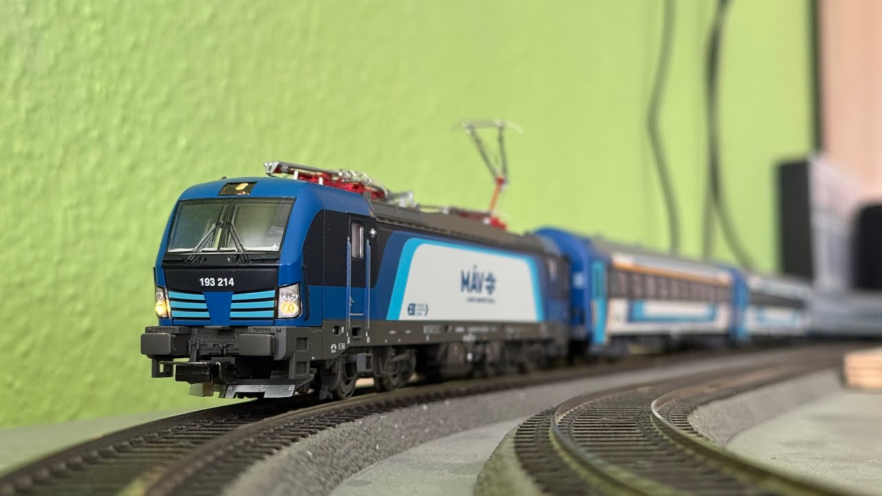 PIKO expert MÁV/ELL Siemens Vectron bemutató