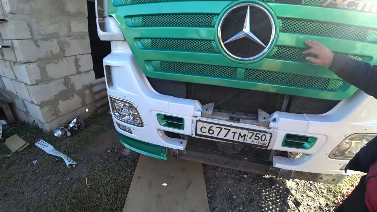 Никогда не Тормози перед Фурой или как Серёга Чпокнул своего Мерса))