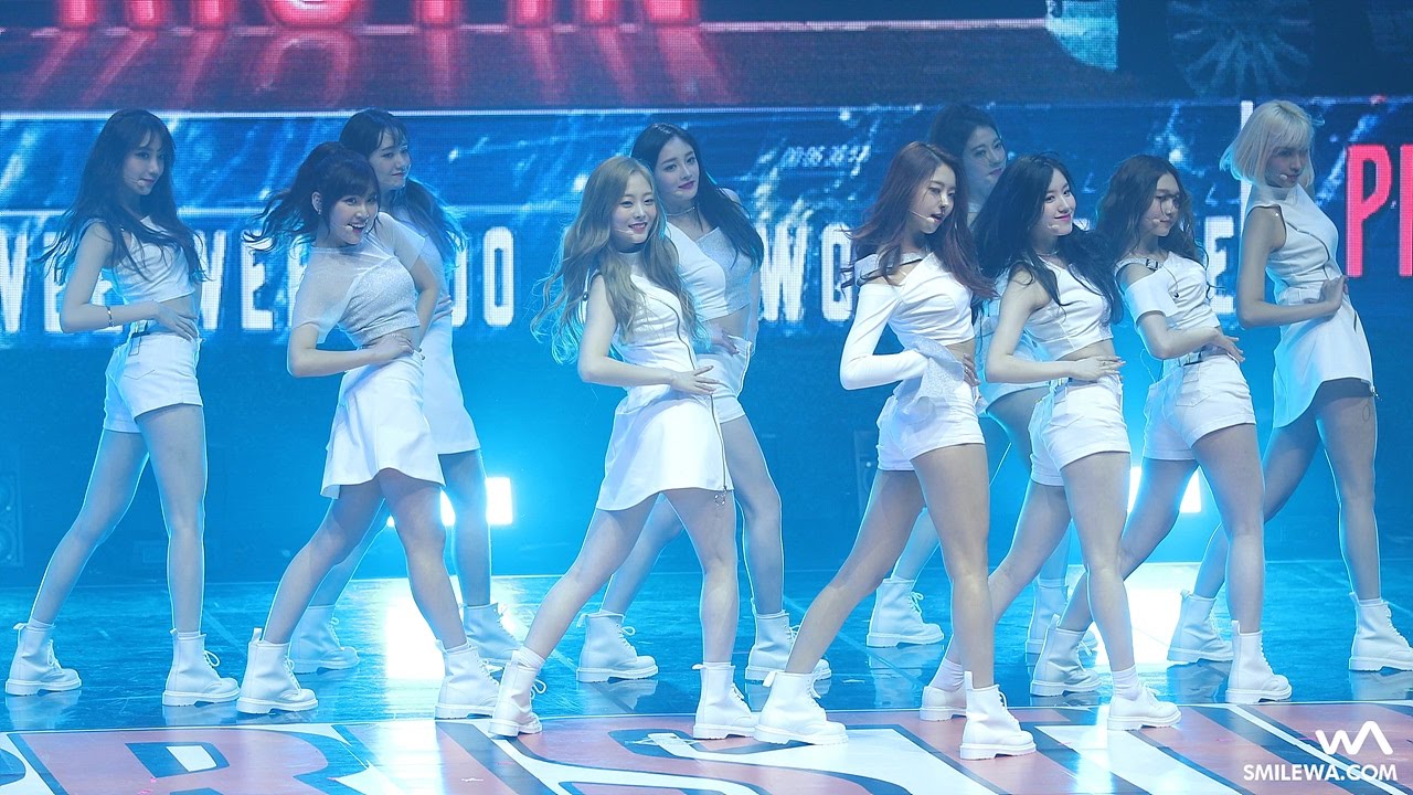 프리스틴 (PRISTIN) 데뷔 쇼케이스 'WEE WOO' 직캠 @170322 4K Fancam by -wA-