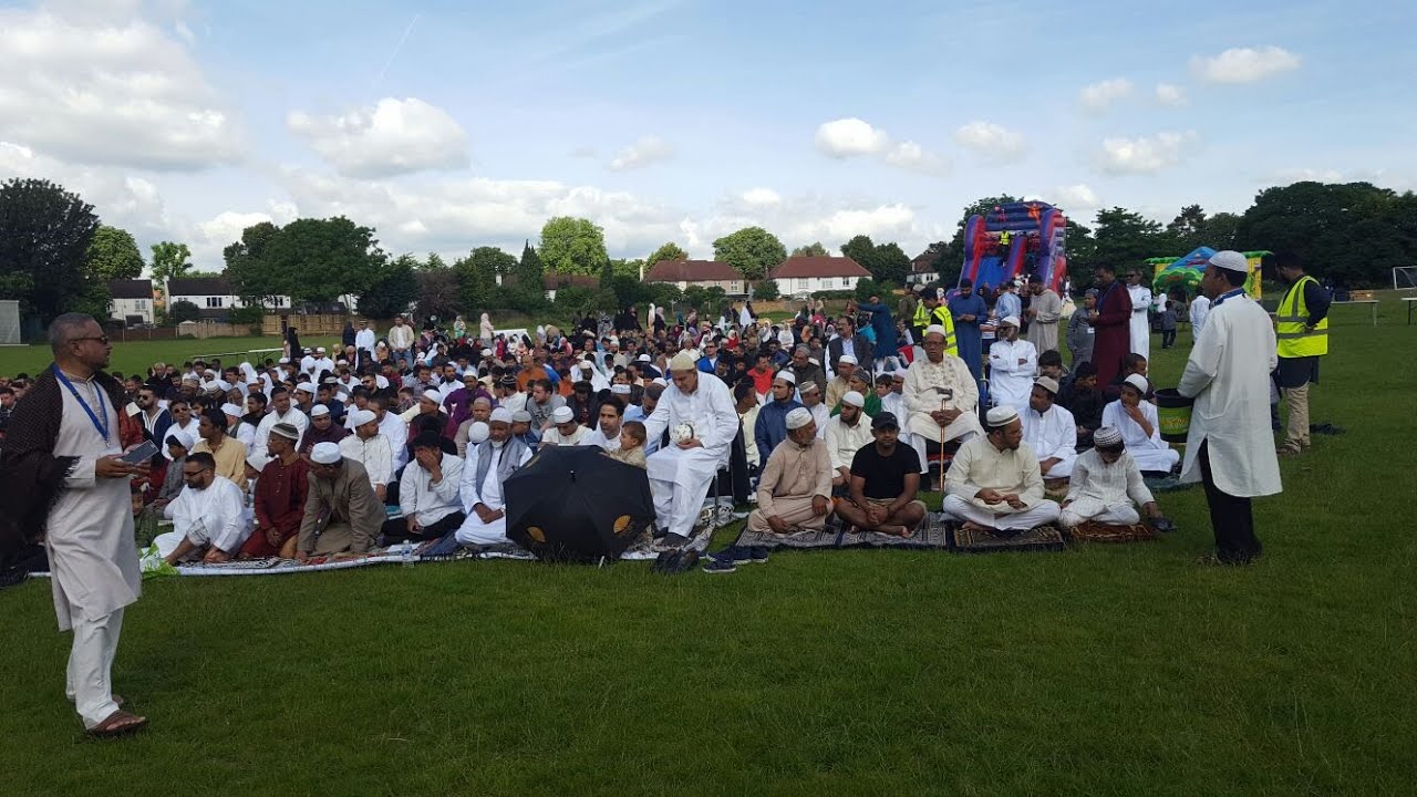 West London Muslim Centre Celebrate
Eid in the Park. Isleworth