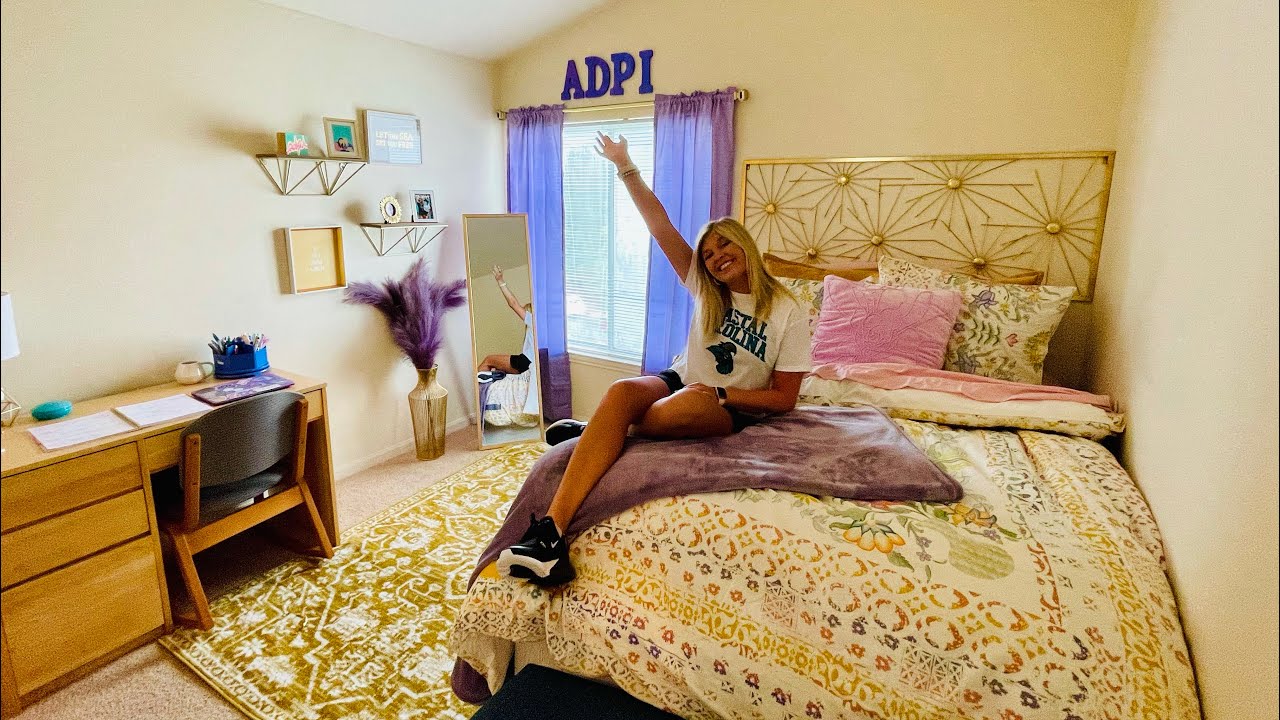 Coastal Carolina Room Tour - Low Country Apartment - 2021/22