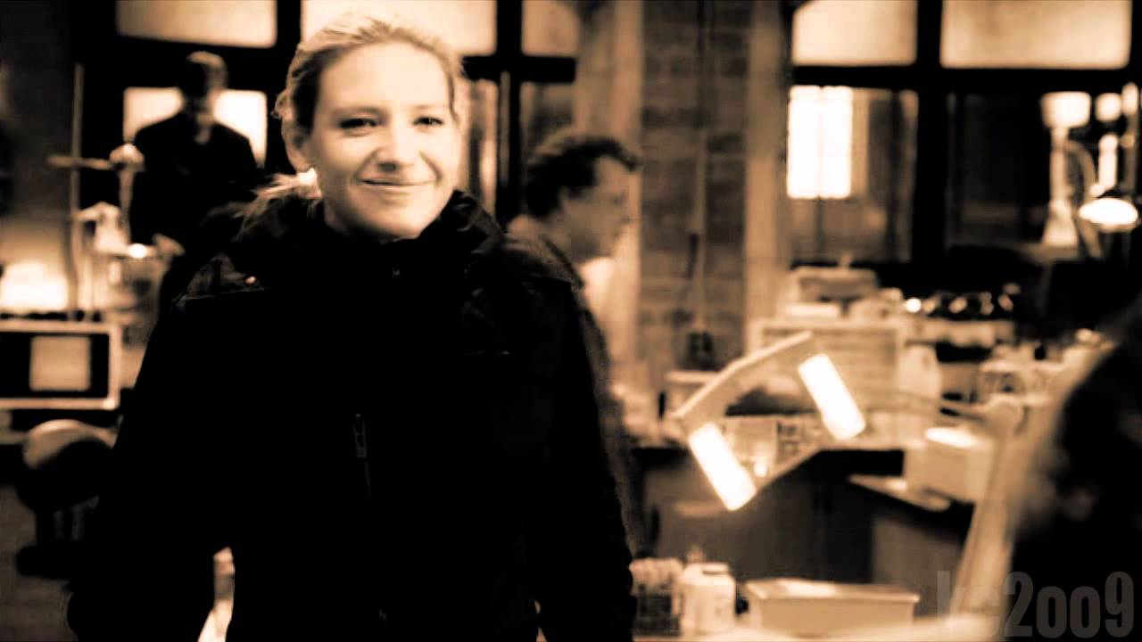 Charlie and Olivia (Fringe) - Broken