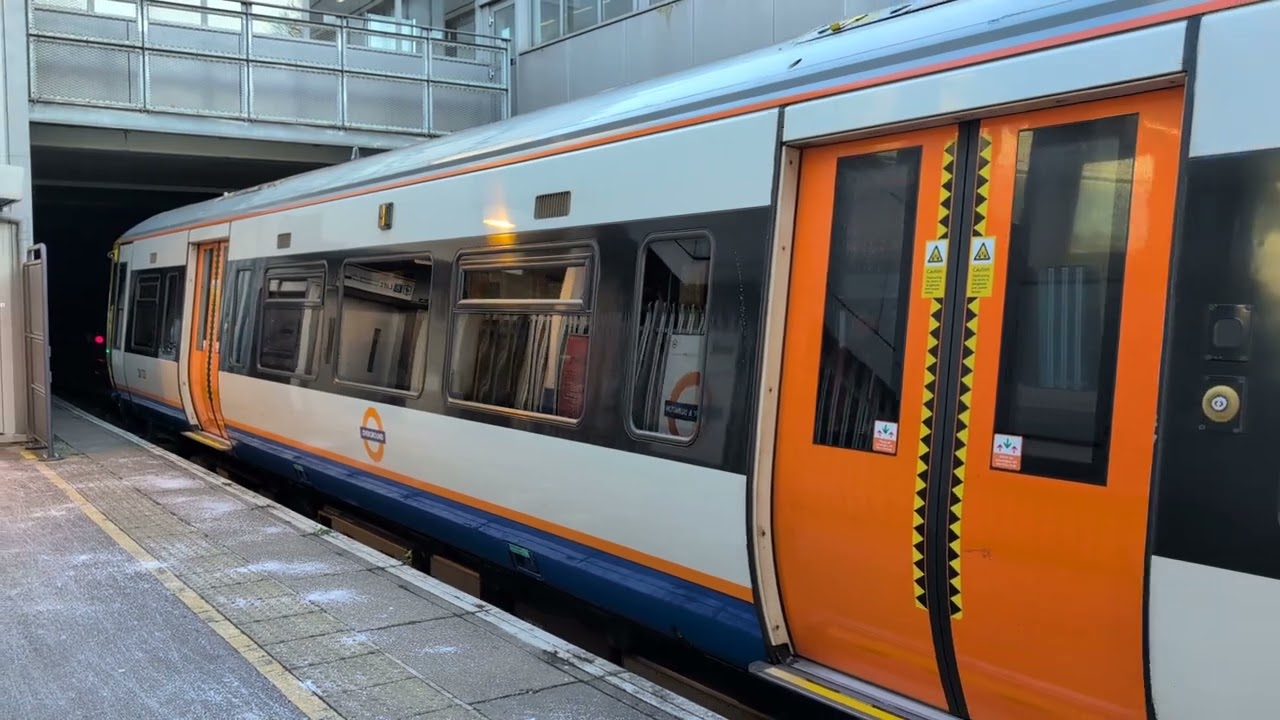 London Overground 378233 (Ian Brown CBE) Departing Highbury & Islington