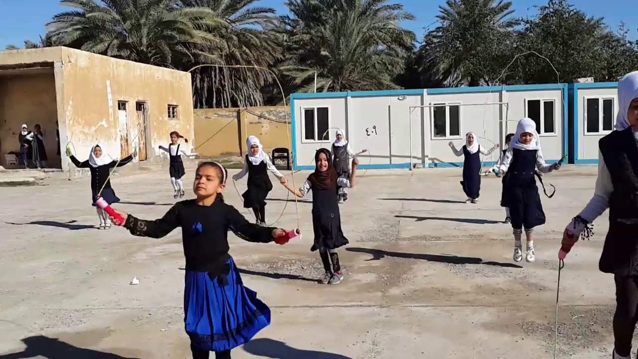 العاب البنات (الحبل)