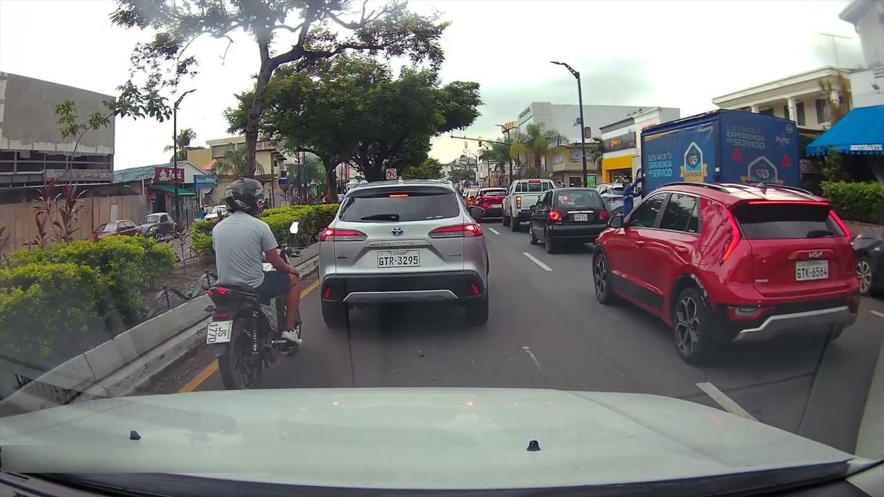 Driving from Avenida del Bombero to Guayaquil International Airport, Ecuador