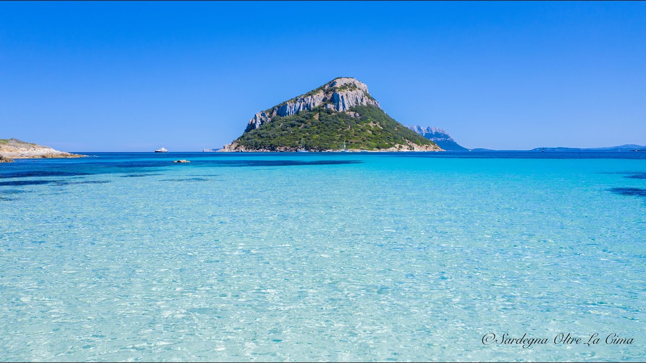 Cala Moresca - Capo Figari - Golfo Aranci [ 4K ] Sardegna World Mare 🇮🇹 by drone