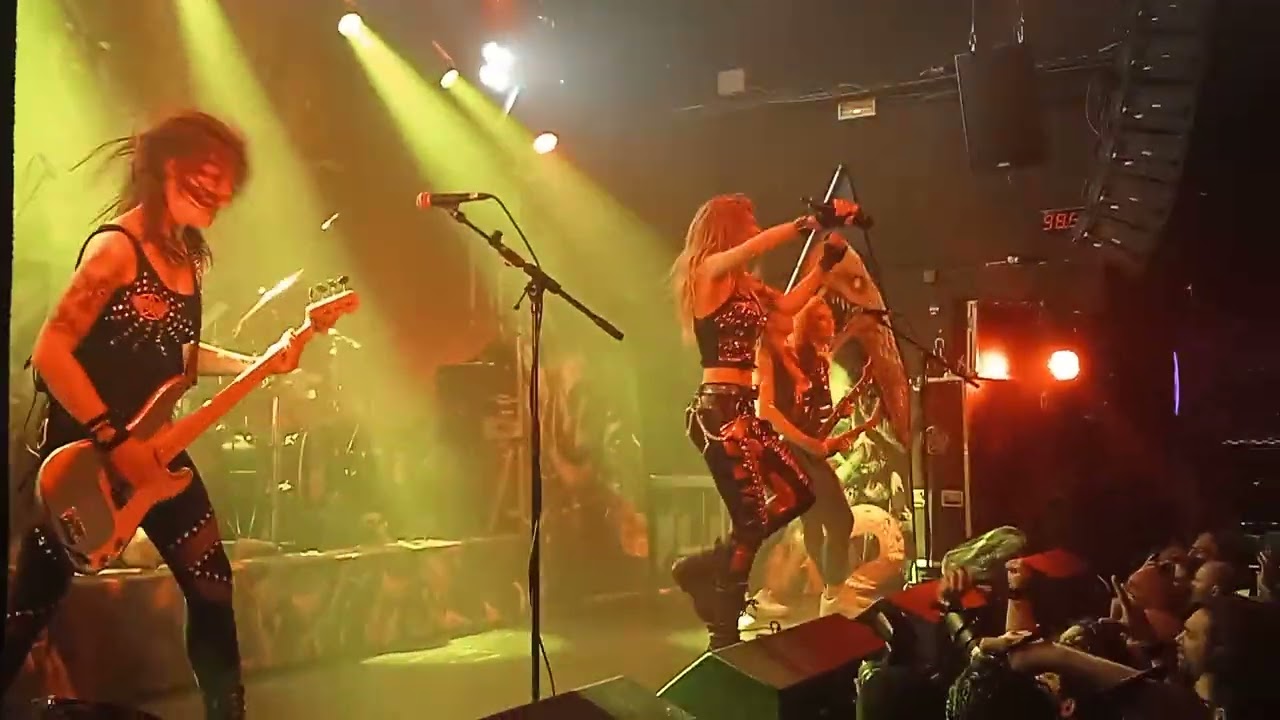 Burning Witches: sala Salamandra, 11-02-2026