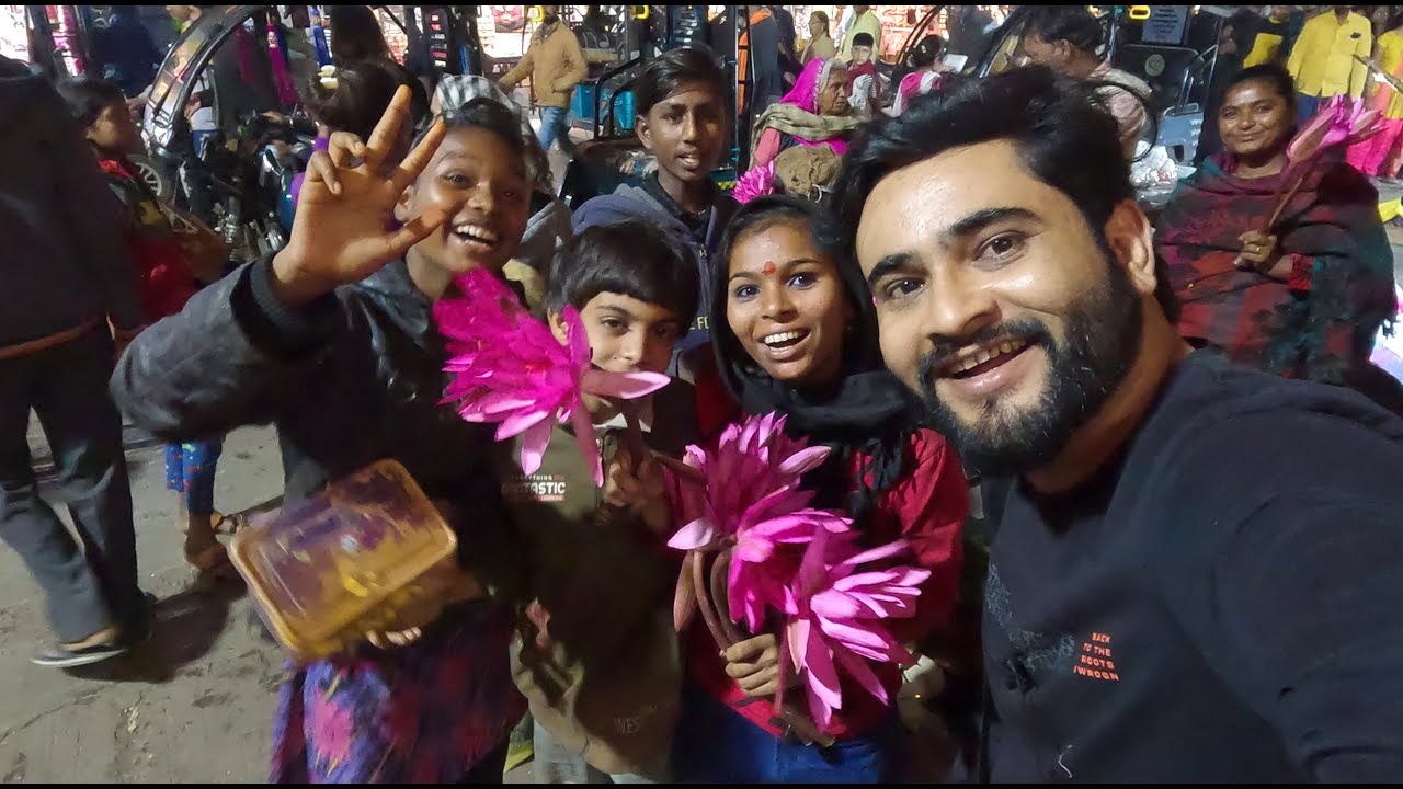 इंदौर में मेरा पहला दिन | इंदौर की फेमस चाय और पोहा खाया   | Mahakaleshwar BTS| Manish Solanki Vlogs