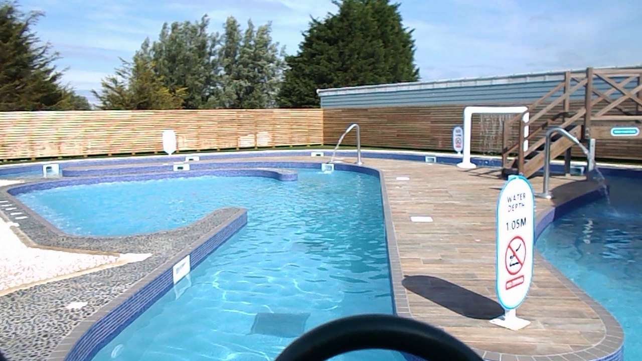 2018 NEW Haven Holidays Marton Mere lazy river