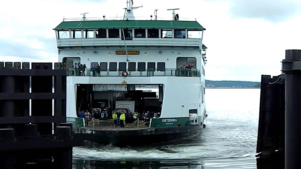 M/V Chetzemoka docking at Port Townsend ferry terminal