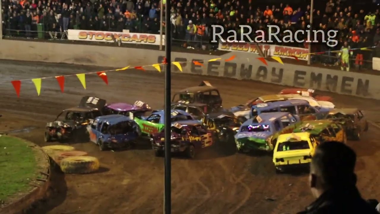 Banger racing at Speedway Emmen - Blue Oyster 2025 - RaRaRacing 