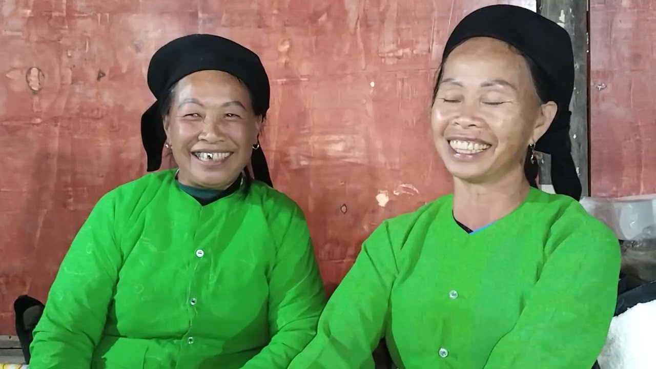  Chị bằng cùng với chị ban hát hà lều mừng đám cưới hay quá mọi người ạ,