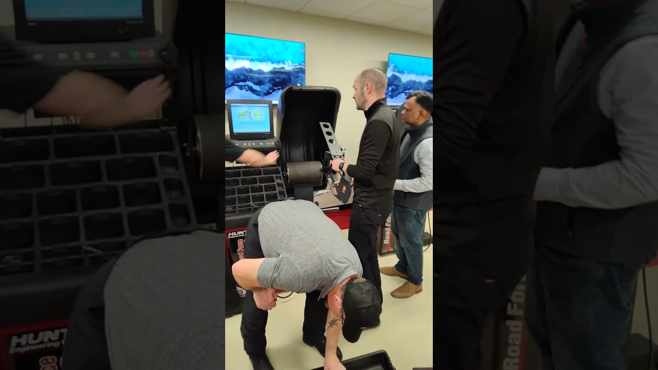 Collin attempts to do a calibration on the GSP9700 balancer