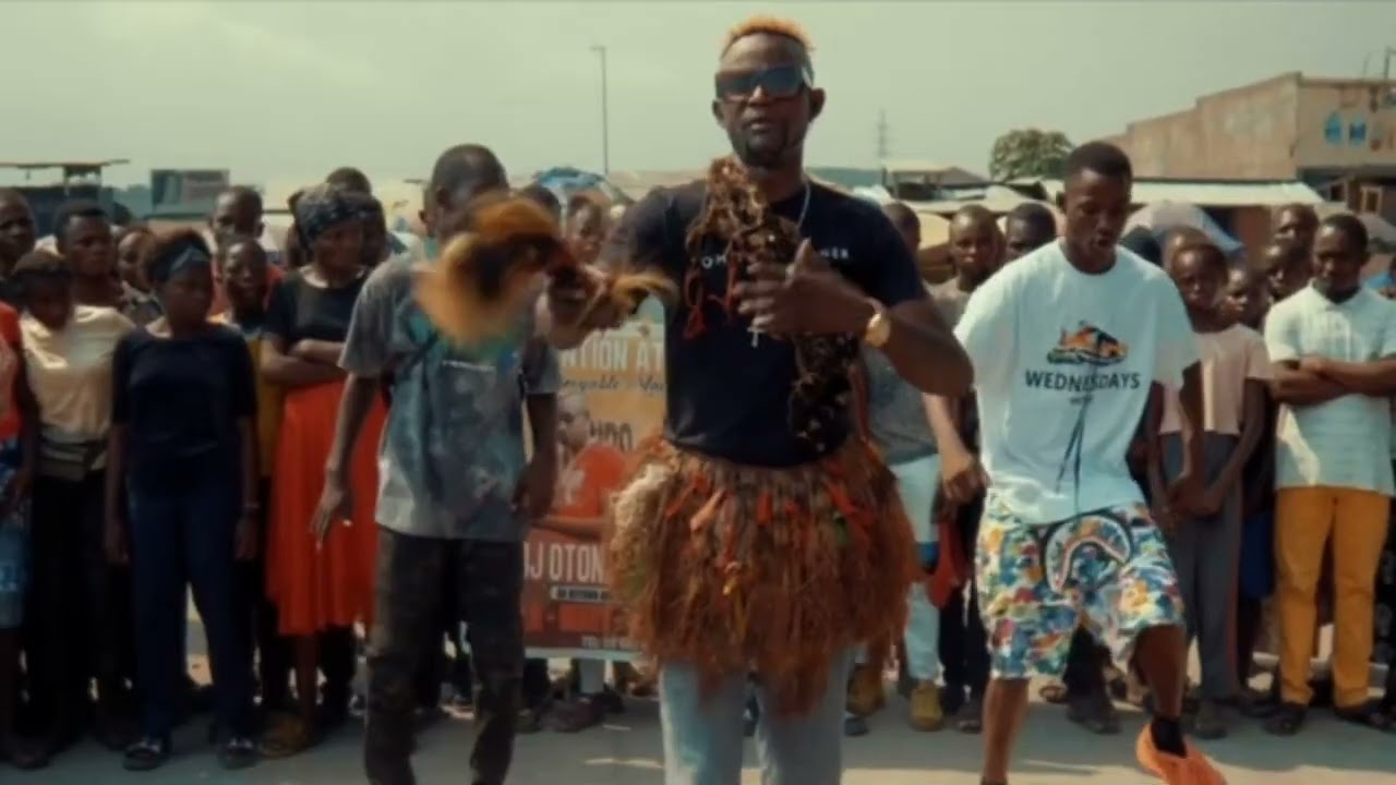 DJ OTONDO - HELICO DE CHASSE  MOPACHO [ Clip Officiel ]