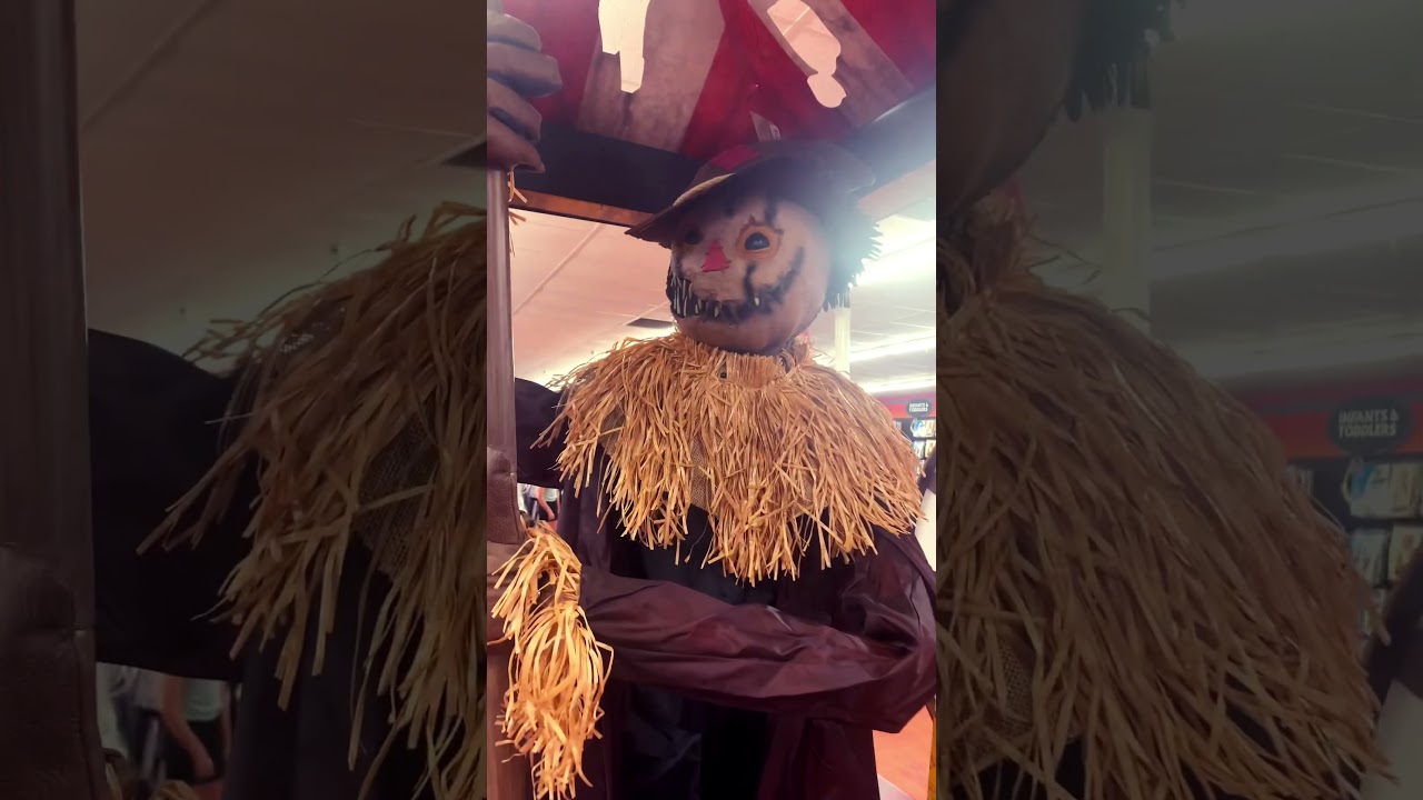 Spirit Halloween - Mack Straw Animatronic #2024 #halloween #circus #scarecrow #cool #spirithalloween