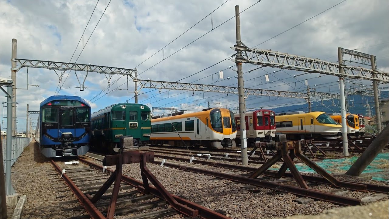 近鉄1A系1A01編成　高安構内走行