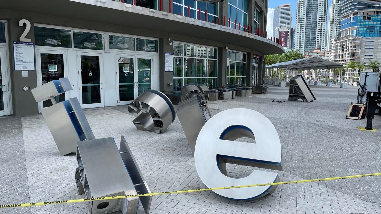 American Airlines Arena transitions to FTX Arena
