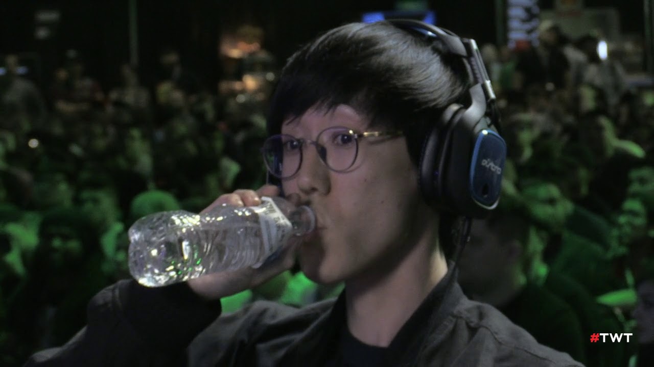 Tekken 7:JDCR vs ROX Dragons Knee - Combo Breaker 2019 - Top 8
